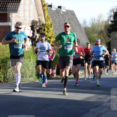 12.04.2026 - 45. Internationalen Wilhelmsburger Insellauf Yannick Fuchs http://msf.ph/oto/9470381 12.04.2026 08:54:42 Laufen 2727, 10, 2487, 2970, 3644, 3979 meine-sportfotos.de
