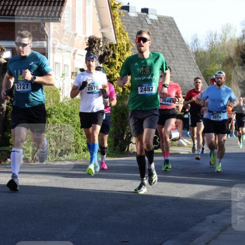 12.04.2026 - 45. Internationalen Wilhelmsburger Insellauf Yannick Fuchs http://msf.ph/oto/9470386 12.04.2026 08:54:43 Laufen 2727, 2970, 2487, 3644, 3979 meine-sportfotos.de
