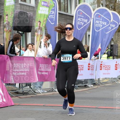 12.04.2026 - 45. Internationalen Wilhelmsburger Insellauf Strokosch-Dieckow http://msf.ph/oto/9470398 12.04.2026 13:39:18 Ziel 3977 meine-sportfotos.de