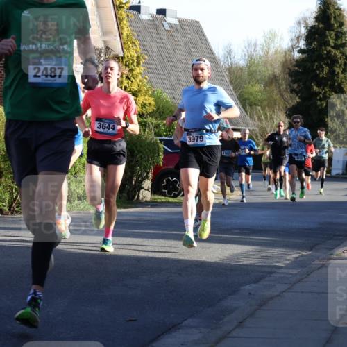 12.04.2026 - 45. Internationalen Wilhelmsburger Insellauf Yannick Fuchs http://msf.ph/oto/9470404 12.04.2026 08:54:44 Laufen 10, 2970, 2487, 3644, 3979, 4162, 3107 meine-sportfotos.de
