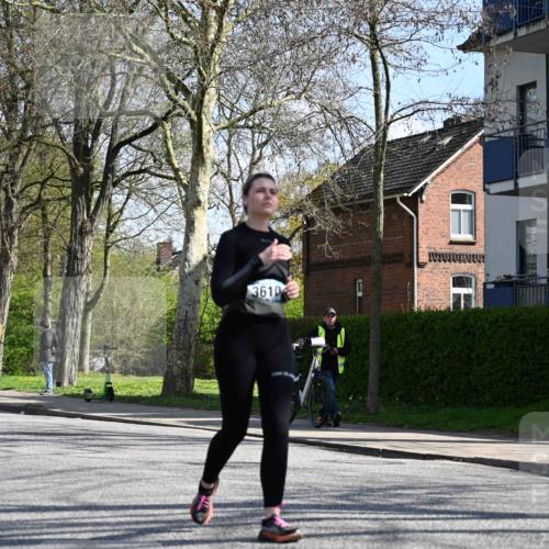 12.04.2026 - 45. Internationalen Wilhelmsburger Insellauf J. Mangold http://msf.ph/oto/9470452 12.04.2026 11:20:54 Ziel 3873, 5558, 3610, 3610, 3808, 3537, 3205 meine-sportfotos.de