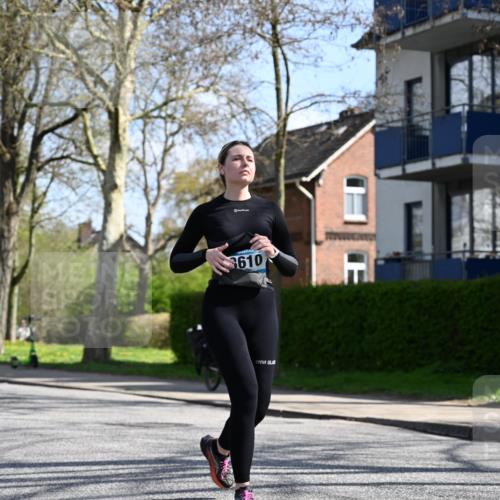 12.04.2026 - 45. Internationalen Wilhelmsburger Insellauf J. Mangold http://msf.ph/oto/9470466 12.04.2026 11:20:55 Ziel 3873, 5558, 3610, 3808, 3537, 3205 meine-sportfotos.de