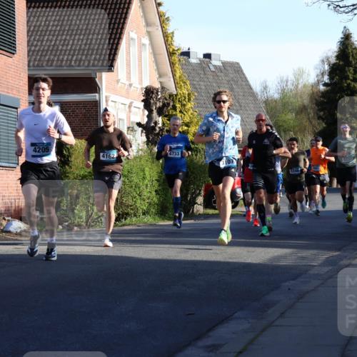 12.04.2026 - 45. Internationalen Wilhelmsburger Insellauf Yannick Fuchs http://msf.ph/oto/9470469 12.04.2026 08:54:49 Laufen 4205, 4162, 4733, 3107, 5237, 3, 5240, 4863 meine-sportfotos.de
