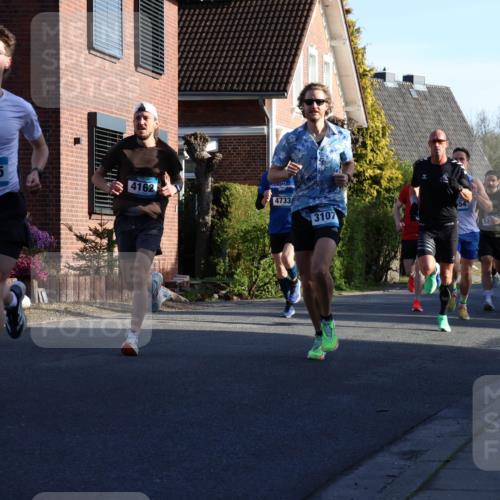 12.04.2026 - 45. Internationalen Wilhelmsburger Insellauf Yannick Fuchs http://msf.ph/oto/9470489 12.04.2026 08:54:51 Laufen 4205, 4162, 4733, 3107, 554, 5237 meine-sportfotos.de