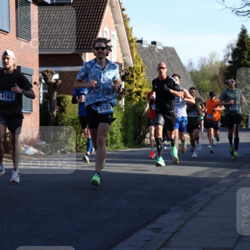 12.04.2026 - 45. Internationalen Wilhelmsburger Insellauf Yannick Fuchs http://msf.ph/oto/9470492 12.04.2026 08:54:51 Laufen 4162, 3107, 5240, 5237 meine-sportfotos.de
