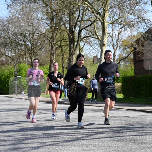 12.04.2026 - 45. Internationalen Wilhelmsburger Insellauf J. Mangold http://msf.ph/oto/9470569 12.04.2026 11:21:37 Ziel 3537, 3205, 2588, 2518, 2108, 2492, 2466, 4699, 2146, 4813, 3579 meine-sportfotos.de