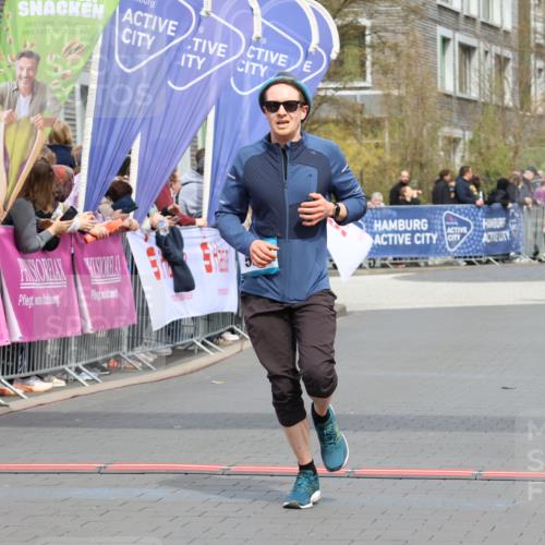 12.04.2026 - 45. Internationalen Wilhelmsburger Insellauf Strokosch-Dieckow http://msf.ph/oto/9470604 12.04.2026 12:51:47 Ziel 5595 meine-sportfotos.de