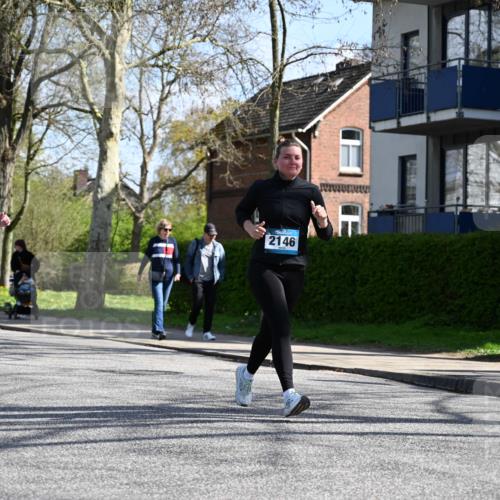12.04.2026 - 45. Internationalen Wilhelmsburger Insellauf J. Mangold http://msf.ph/oto/9470642 12.04.2026 11:21:50 Ziel 2518, 2108, 2492, 2466, 4699, 2146, 4813, 3579 meine-sportfotos.de