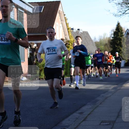 12.04.2026 - 45. Internationalen Wilhelmsburger Insellauf Yannick Fuchs http://msf.ph/oto/9470643 12.04.2026 08:55:04 Laufen 5838, 3134, 1368 meine-sportfotos.de