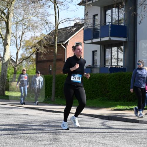 12.04.2026 - 45. Internationalen Wilhelmsburger Insellauf J. Mangold http://msf.ph/oto/9470650 12.04.2026 11:21:50 Ziel 2518, 2108, 2492, 2466, 4699, 2146, 4813, 3579 meine-sportfotos.de
