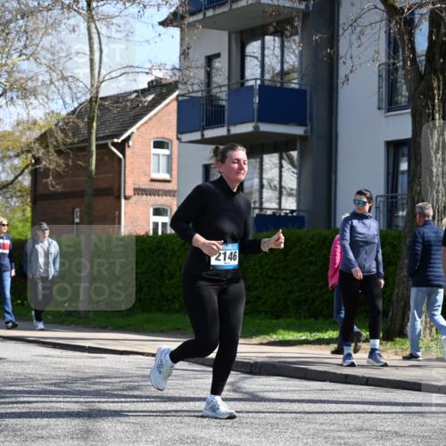 12.04.2026 - 45. Internationalen Wilhelmsburger Insellauf J. Mangold http://msf.ph/oto/9470657 12.04.2026 11:21:50 Ziel 2518, 2108, 2492, 2466, 4699, 2146, 4813, 3579 meine-sportfotos.de