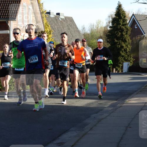 12.04.2026 - 45. Internationalen Wilhelmsburger Insellauf Yannick Fuchs http://msf.ph/oto/9470675 12.04.2026 08:55:06 Laufen 4003, 2819, 2595, 01, 3262, 2866, 44, 16 meine-sportfotos.de