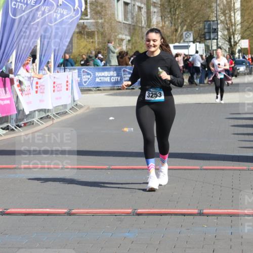 12.04.2026 - 45. Internationalen Wilhelmsburger Insellauf Strokosch-Dieckow http://msf.ph/oto/9470685 12.04.2026 11:26:25 Ziel 3253 meine-sportfotos.de