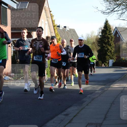 12.04.2026 - 45. Internationalen Wilhelmsburger Insellauf Yannick Fuchs http://msf.ph/oto/9470691 12.04.2026 08:55:08 Laufen 2819, 3262, 2866, 2595, 2071 meine-sportfotos.de