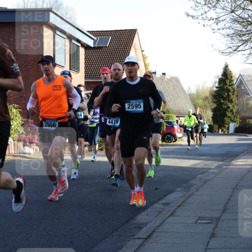 12.04.2026 - 45. Internationalen Wilhelmsburger Insellauf Yannick Fuchs http://msf.ph/oto/9470710 12.04.2026 08:55:09 Laufen 3262, 2866, 08, 3099, 4475, 2595 meine-sportfotos.de