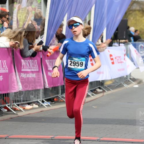 12.04.2026 - 45. Internationalen Wilhelmsburger Insellauf Strokosch-Dieckow http://msf.ph/oto/9470713 12.04.2026 12:51:53 Ziel 2959, 5860 meine-sportfotos.de