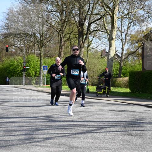 12.04.2026 - 45. Internationalen Wilhelmsburger Insellauf J. Mangold http://msf.ph/oto/9470827 12.04.2026 11:23:23 Ziel 2929, 5253, 3273, 2556, 2555, 5583 meine-sportfotos.de