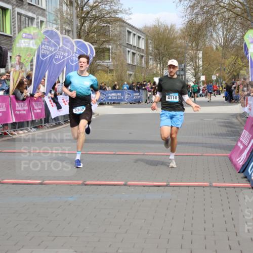 12.04.2026 - 45. Internationalen Wilhelmsburger Insellauf Strokosch-Dieckow http://msf.ph/oto/9470860 12.04.2026 12:52:01 Ziel 4110, 5307 meine-sportfotos.de
