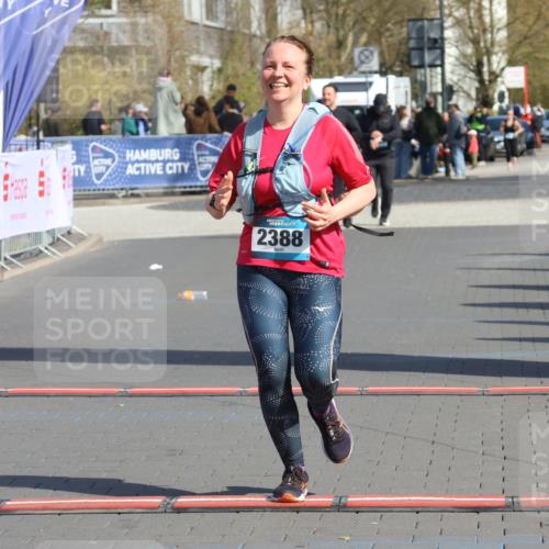 12.04.2026 - 45. Internationalen Wilhelmsburger Insellauf Strokosch-Dieckow http://msf.ph/oto/9470904 12.04.2026 11:26:43 Ziel 2388 meine-sportfotos.de