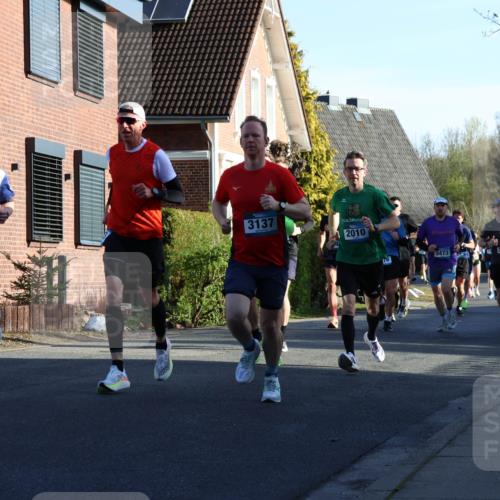 12.04.2026 - 45. Internationalen Wilhelmsburger Insellauf Yannick Fuchs http://msf.ph/oto/9470921 12.04.2026 08:55:26 Laufen 4027, 3137, 2010, 76, 3473, 3976 meine-sportfotos.de