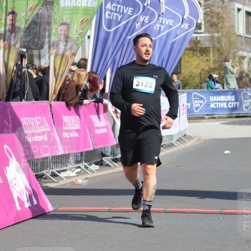 12.04.2026 - 45. Internationalen Wilhelmsburger Insellauf Strokosch-Dieckow http://msf.ph/oto/9470926 12.04.2026 11:26:53 Ziel 3122, 2353 meine-sportfotos.de