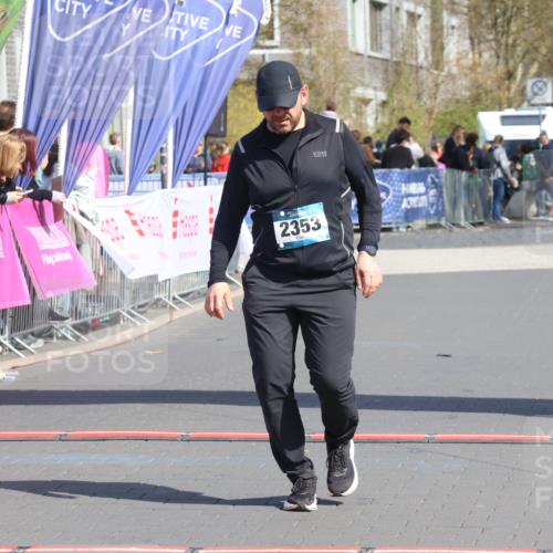 12.04.2026 - 45. Internationalen Wilhelmsburger Insellauf Strokosch-Dieckow http://msf.ph/oto/9471023 12.04.2026 11:26:56 Ziel 3122, 2353 meine-sportfotos.de