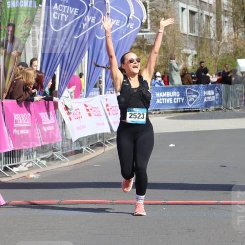 12.04.2026 - 45. Internationalen Wilhelmsburger Insellauf Strokosch-Dieckow http://msf.ph/oto/9471047 12.04.2026 11:27:09 Ziel 2523 meine-sportfotos.de