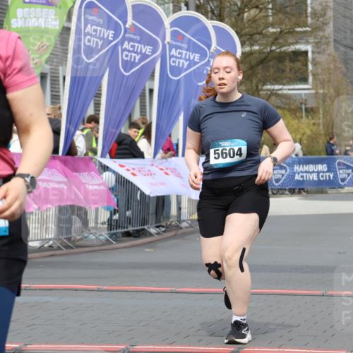12.04.2026 - 45. Internationalen Wilhelmsburger Insellauf Strokosch-Dieckow http://msf.ph/oto/9471184 12.04.2026 13:37:29 Ziel 3559, 5604 meine-sportfotos.de