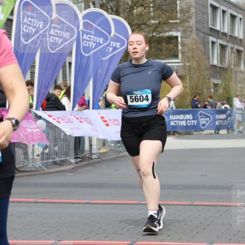 12.04.2026 - 45. Internationalen Wilhelmsburger Insellauf Strokosch-Dieckow http://msf.ph/oto/9471231 12.04.2026 13:37:29 Ziel 3559, 5604 meine-sportfotos.de