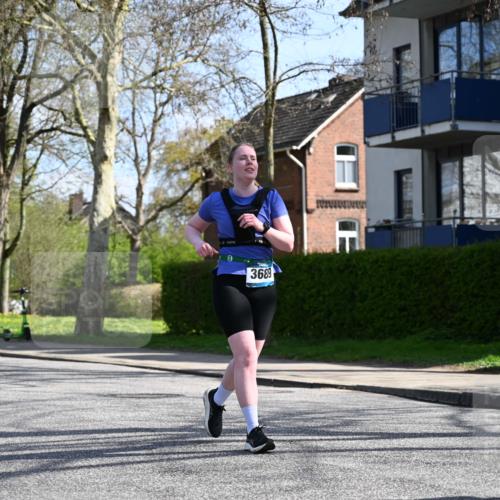 12.04.2026 - 45. Internationalen Wilhelmsburger Insellauf J. Mangold http://msf.ph/oto/9471249 12.04.2026 11:25:23 Ziel 5559, 2025, 2542, 3168, 3775, 3168, 3775, 3253 meine-sportfotos.de