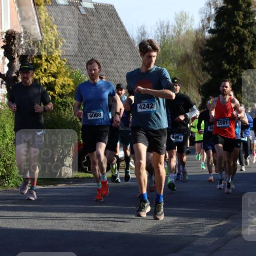 12.04.2026 - 45. Internationalen Wilhelmsburger Insellauf Yannick Fuchs http://msf.ph/oto/9471254 12.04.2026 08:55:52 Laufen 4068, 4242, 4994, 5561, 49, 2377 meine-sportfotos.de