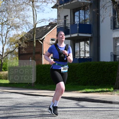 12.04.2026 - 45. Internationalen Wilhelmsburger Insellauf J. Mangold http://msf.ph/oto/9471267 12.04.2026 11:25:23 Ziel 5559, 2025, 2542, 3168, 3775, 3168, 3775, 3253 meine-sportfotos.de