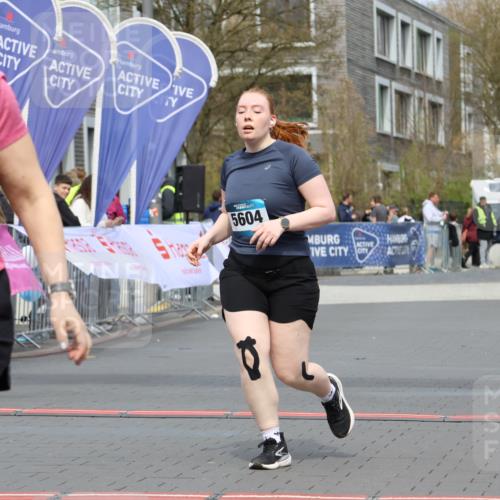 12.04.2026 - 45. Internationalen Wilhelmsburger Insellauf Strokosch-Dieckow http://msf.ph/oto/9471269 12.04.2026 13:37:29 Ziel 3559, 5604 meine-sportfotos.de