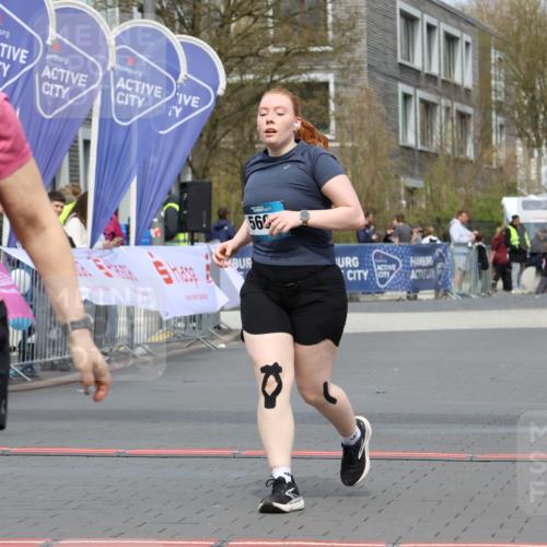 12.04.2026 - 45. Internationalen Wilhelmsburger Insellauf Strokosch-Dieckow http://msf.ph/oto/9471288 12.04.2026 13:37:29 Ziel 3559, 5604 meine-sportfotos.de