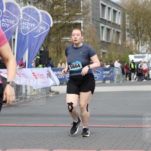 12.04.2026 - 45. Internationalen Wilhelmsburger Insellauf Strokosch-Dieckow http://msf.ph/oto/9471335 12.04.2026 13:37:28 Ziel 3559, 5604 meine-sportfotos.de