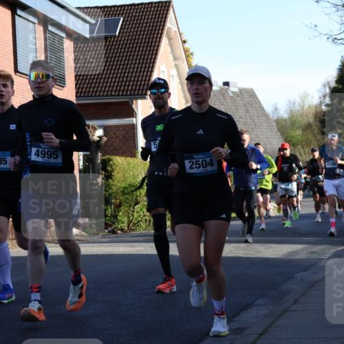 12.04.2026 - 45. Internationalen Wilhelmsburger Insellauf Yannick Fuchs http://msf.ph/oto/9471348 12.04.2026 08:56:00 Laufen 5685, 4995, 2504, 4190 meine-sportfotos.de
