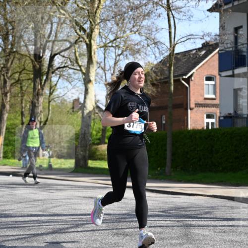 12.04.2026 - 45. Internationalen Wilhelmsburger Insellauf J. Mangold http://msf.ph/oto/9471361 12.04.2026 11:25:32 Ziel 2025, 2542, 3168, 3775, 3253, 2207 meine-sportfotos.de