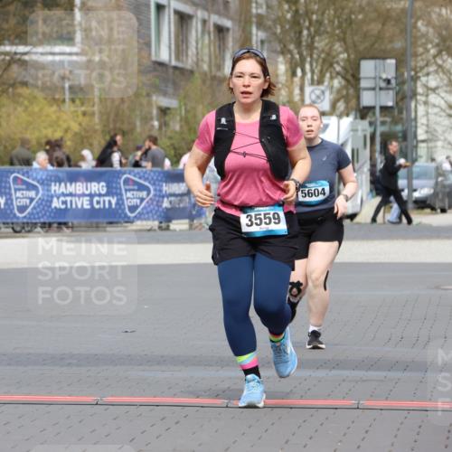 12.04.2026 - 45. Internationalen Wilhelmsburger Insellauf Strokosch-Dieckow http://msf.ph/oto/9471370 12.04.2026 13:37:25 Ziel 3559, 5604 meine-sportfotos.de