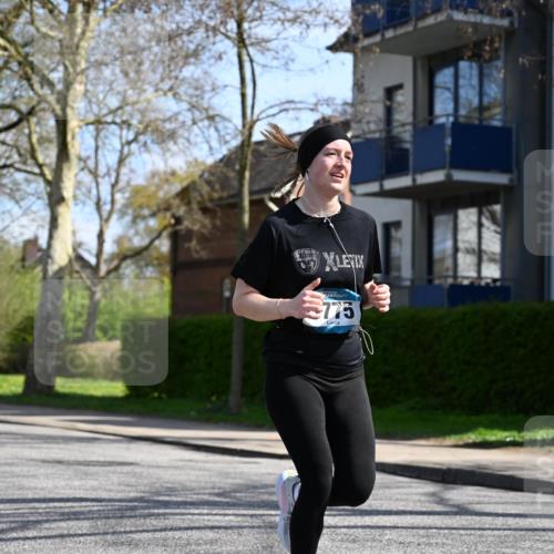 12.04.2026 - 45. Internationalen Wilhelmsburger Insellauf J. Mangold http://msf.ph/oto/9471372 12.04.2026 11:25:33 Ziel 2025, 2542, 3168, 3775, 3253, 2207 meine-sportfotos.de