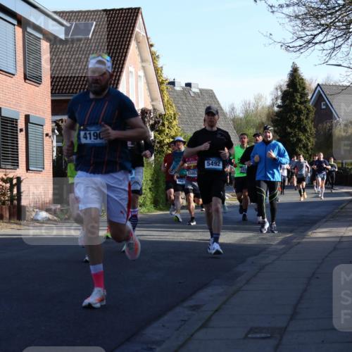 12.04.2026 - 45. Internationalen Wilhelmsburger Insellauf Yannick Fuchs http://msf.ph/oto/9471397 12.04.2026 08:56:04 Laufen 4190, 5492, 5585, 4621 meine-sportfotos.de