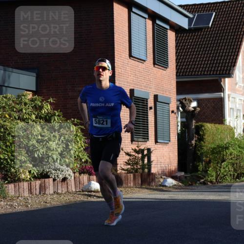 12.04.2026 - 45. Internationalen Wilhelmsburger Insellauf Yannick Fuchs http://msf.ph/oto/9471468 12.04.2026 08:56:10 Laufen 5821, 2627 meine-sportfotos.de