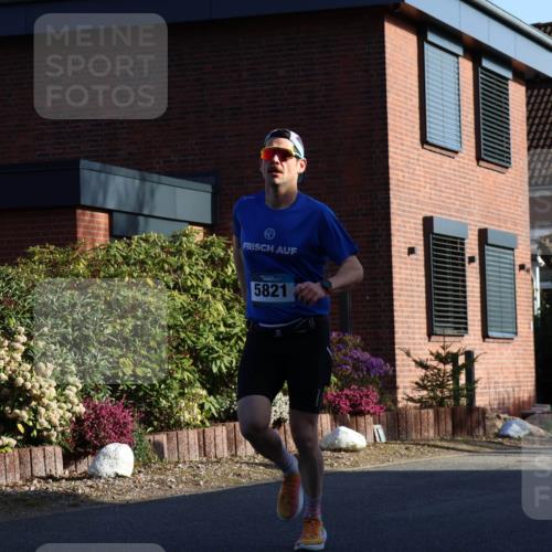 12.04.2026 - 45. Internationalen Wilhelmsburger Insellauf Yannick Fuchs http://msf.ph/oto/9471474 12.04.2026 08:56:10 Laufen 5821 meine-sportfotos.de