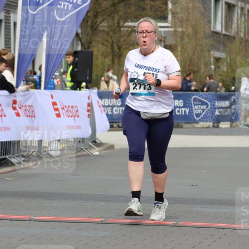 12.04.2026 - 45. Internationalen Wilhelmsburger Insellauf Strokosch-Dieckow http://msf.ph/oto/9471487 12.04.2026 13:37:11 Ziel 2773 meine-sportfotos.de