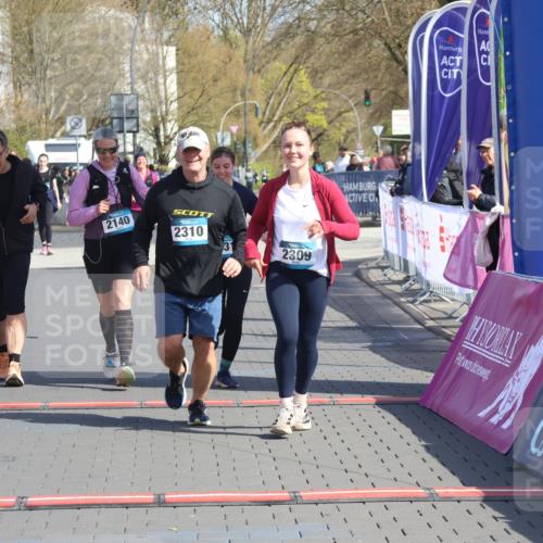 12.04.2026 - 45. Internationalen Wilhelmsburger Insellauf Strokosch-Dieckow http://msf.ph/oto/9471544 12.04.2026 11:28:20 Ziel 2309, 2310, 2237, 2140, 5831, 2511, 2512, 2352 meine-sportfotos.de