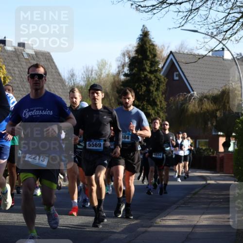 12.04.2026 - 45. Internationalen Wilhelmsburger Insellauf Yannick Fuchs http://msf.ph/oto/9471552 12.04.2026 08:56:16 Laufen 4673, 2213, 5569, 384, 4834 meine-sportfotos.de