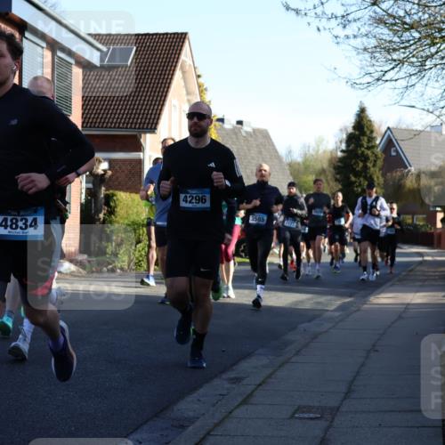 12.04.2026 - 45. Internationalen Wilhelmsburger Insellauf Yannick Fuchs http://msf.ph/oto/9471627 12.04.2026 08:56:22 Laufen 5480, 4834, 4296, 3585, 3929 meine-sportfotos.de