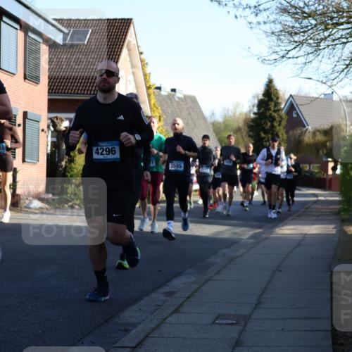 12.04.2026 - 45. Internationalen Wilhelmsburger Insellauf Yannick Fuchs http://msf.ph/oto/9471632 12.04.2026 08:56:23 Laufen 334, 385, 945, 4296, 3585 meine-sportfotos.de