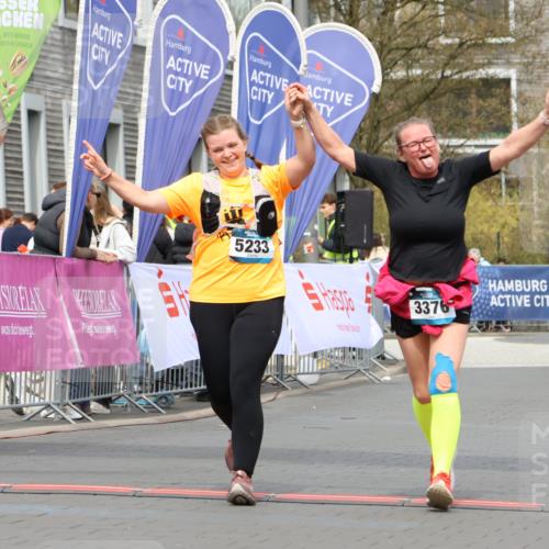 12.04.2026 - 45. Internationalen Wilhelmsburger Insellauf Strokosch-Dieckow http://msf.ph/oto/9471675 12.04.2026 13:36:40 Ziel 5233, 3376 meine-sportfotos.de