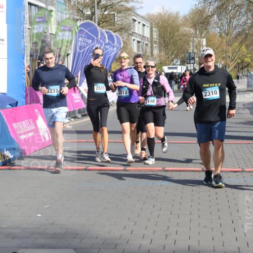 12.04.2026 - 45. Internationalen Wilhelmsburger Insellauf Strokosch-Dieckow http://msf.ph/oto/9471680 12.04.2026 11:28:22 Ziel 2309, 2310, 2237, 2140, 5831, 2511, 2512, 2352 meine-sportfotos.de