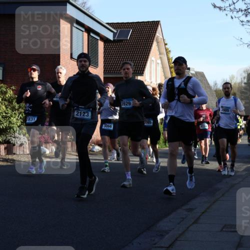 12.04.2026 - 45. Internationalen Wilhelmsburger Insellauf Yannick Fuchs http://msf.ph/oto/9471683 12.04.2026 08:56:27 Laufen 2123, 2831, 3929, 3066, 3065, 4214, 3905, 377 meine-sportfotos.de